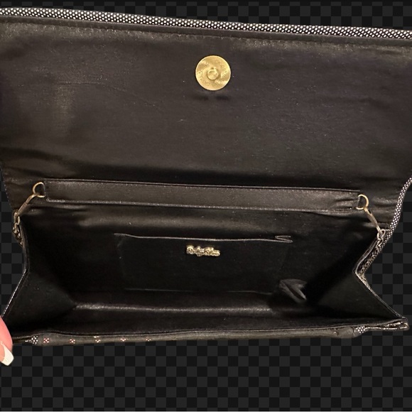 Brand New Classy Evening Purse with Gold/Black Chain Shoulder Strap. - Picture 7 of 9